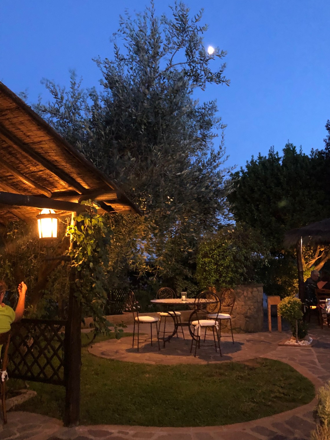 La luna sulla Terra di Nello